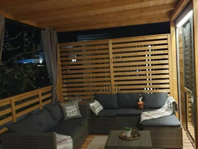 Mobile Homes Karlo & Dino - Two Bedroom Mobile Home With Terrace Pula Croatia