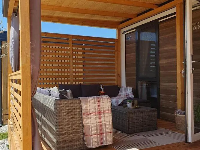 Mobile Homes Karlo & Dino - Two Bedroom Mobile Home With Terrace Pula 0*,  Croatia